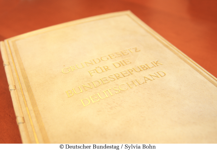 TITEL: 2756897 ALTERNATIVER TEXT: Dieser Text erscheint, wenn man das Feld Alternativer Text ausfüllt